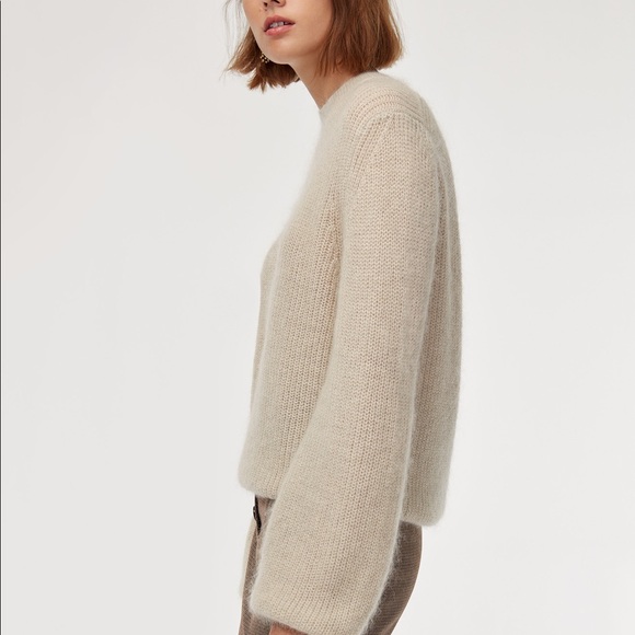 Aritzia Gardenia Sweater - Picture 7 of 9
